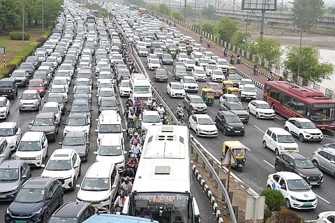 Traffic jam near Sarai Kale Khan